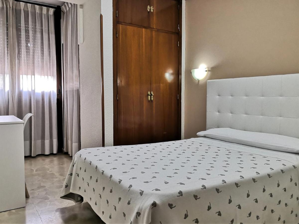 Pensjonat Madrid I *